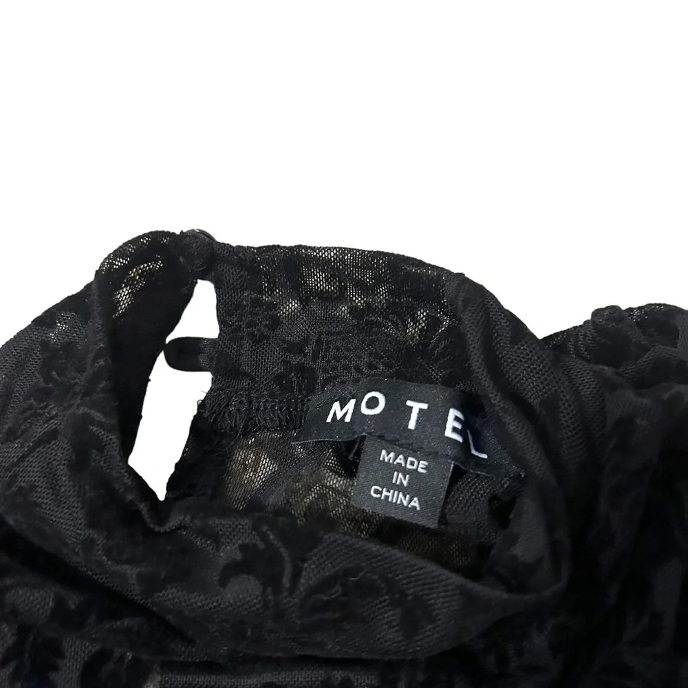 || NEW || Motel Black Floral Sheer Fitted Cropped Long Sleeve Women’s XS - Picture 7 of 7